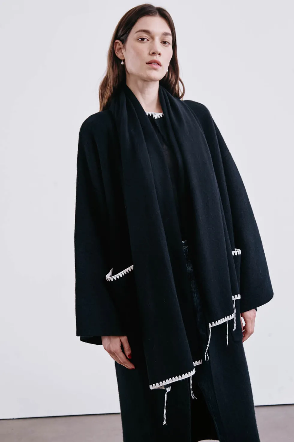 Blanket Stitch Scarf Black