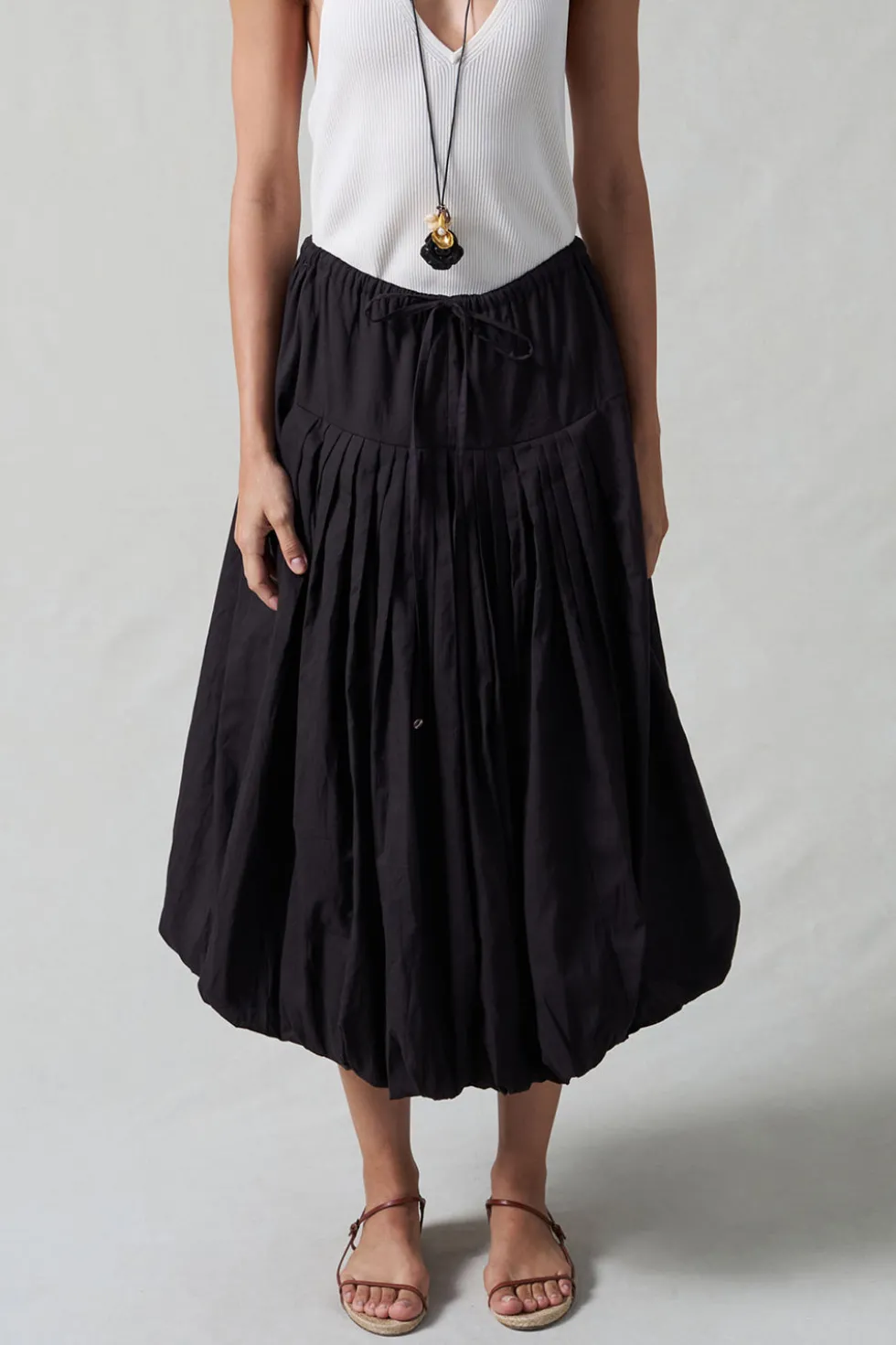Million Pleats Bubble Skirt Black