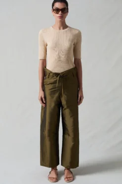 Techno Taffeta Barrel Pant Olive